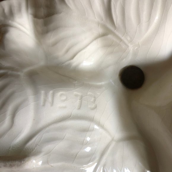 Ceramic Serving Dish Divided 3 Leaf Design Vintage - Picture 6 of 8